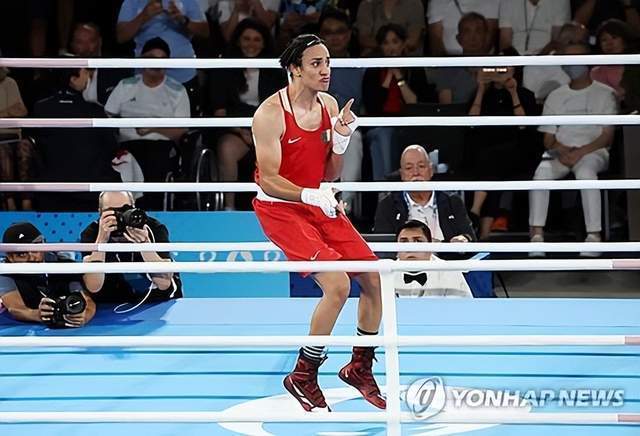 英国广播公, CAS 英国广播公, CAS