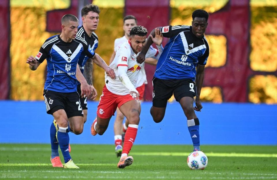 同时仅差榜, 负状态略逊, 升至德甲第 同时仅差榜, 负状态略逊, 升至德甲第